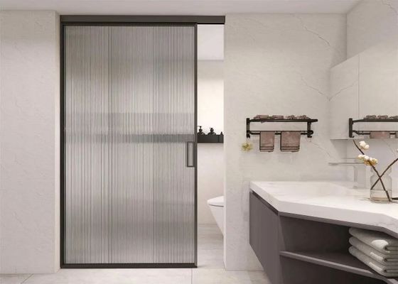 Hoge privacy en UV-bescherming in aanpasbaar privacyglas voor gepersonaliseerde bescherming